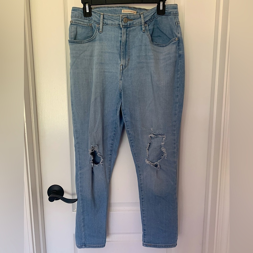 Levi's Women's 721 High Rise Distressed Skinny Ankle Jeans Azure Falls - Size 32 - Picture 3 of 16